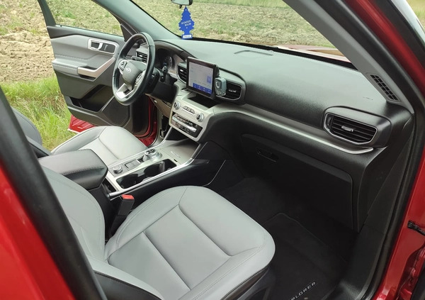 Ford Explorer cena 169000 przebieg: 80000, rok produkcji 2021 z Krosno małe 781